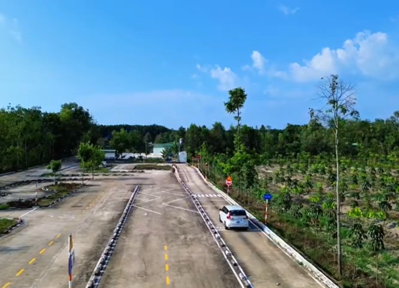 khung cảnh sân trường 
